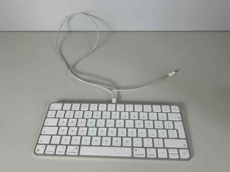 Apple Tastatur A2450