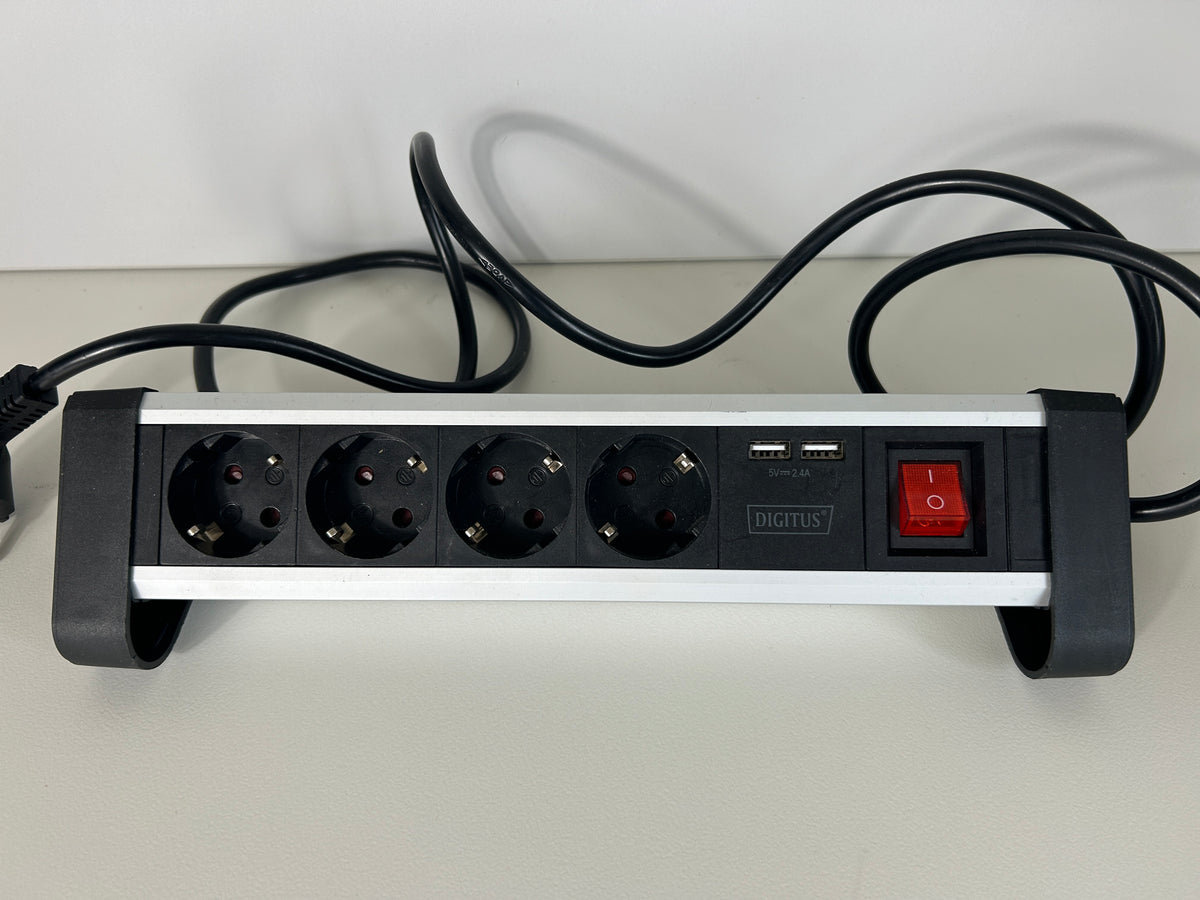 Digitus DA-70614 Steckdosenleiste 4x Stecker 2x USB