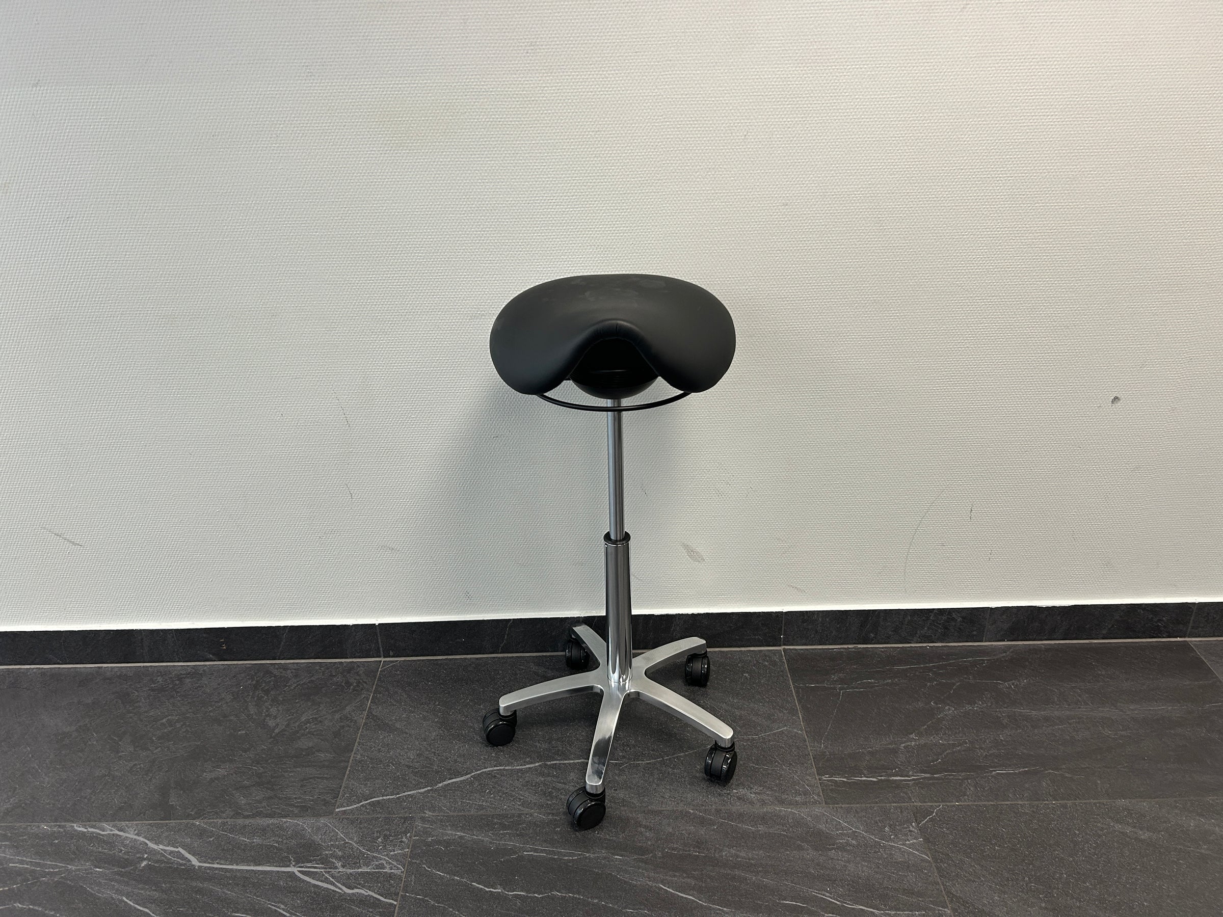 BMB UPRIGHT Venezia Sattelhocker Stehhilfe schwarz NEU OVP