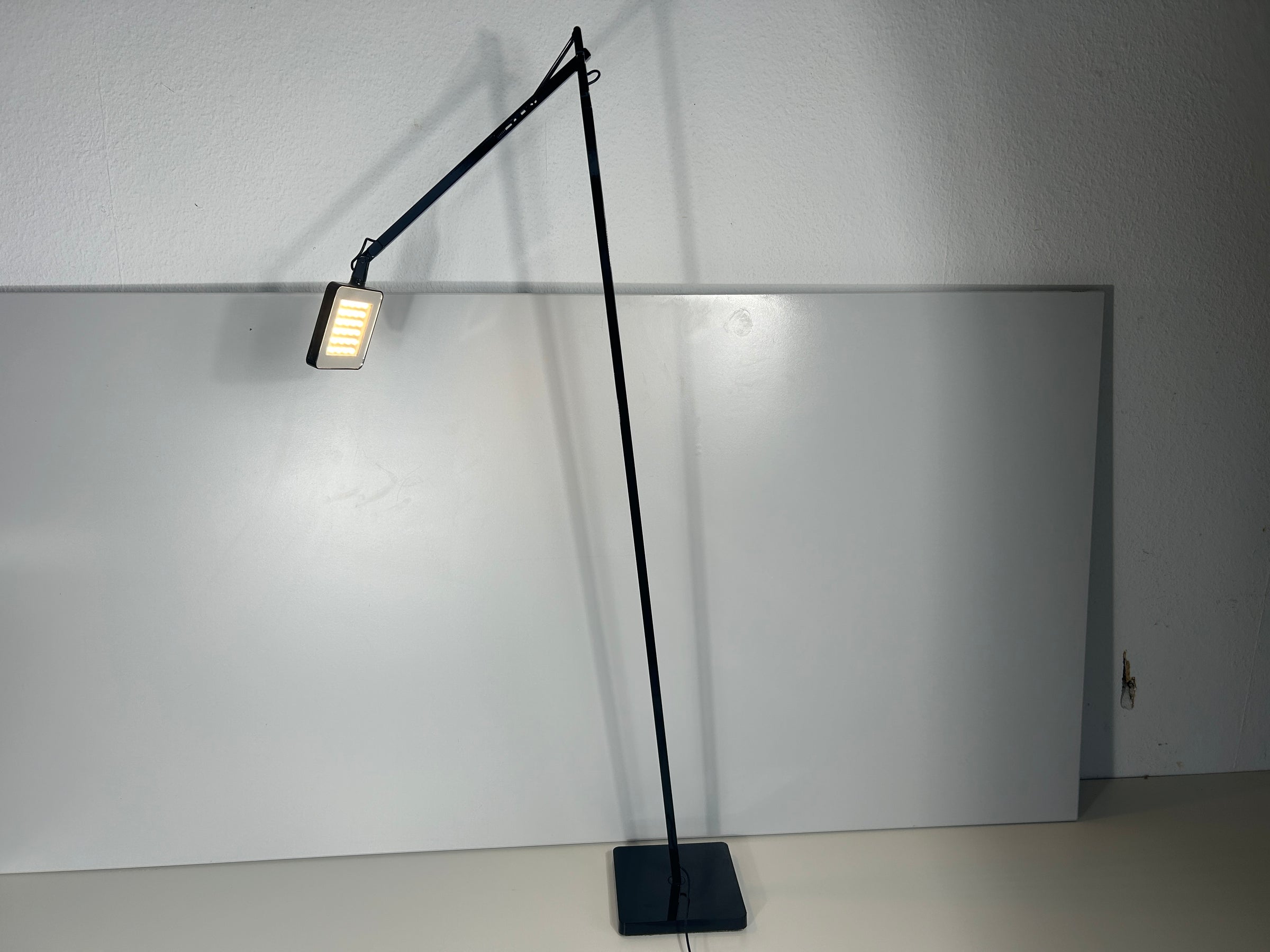Flos Kelvin XXL LED Lampe Tischleuchte Büroleuchte Stehleuchte
