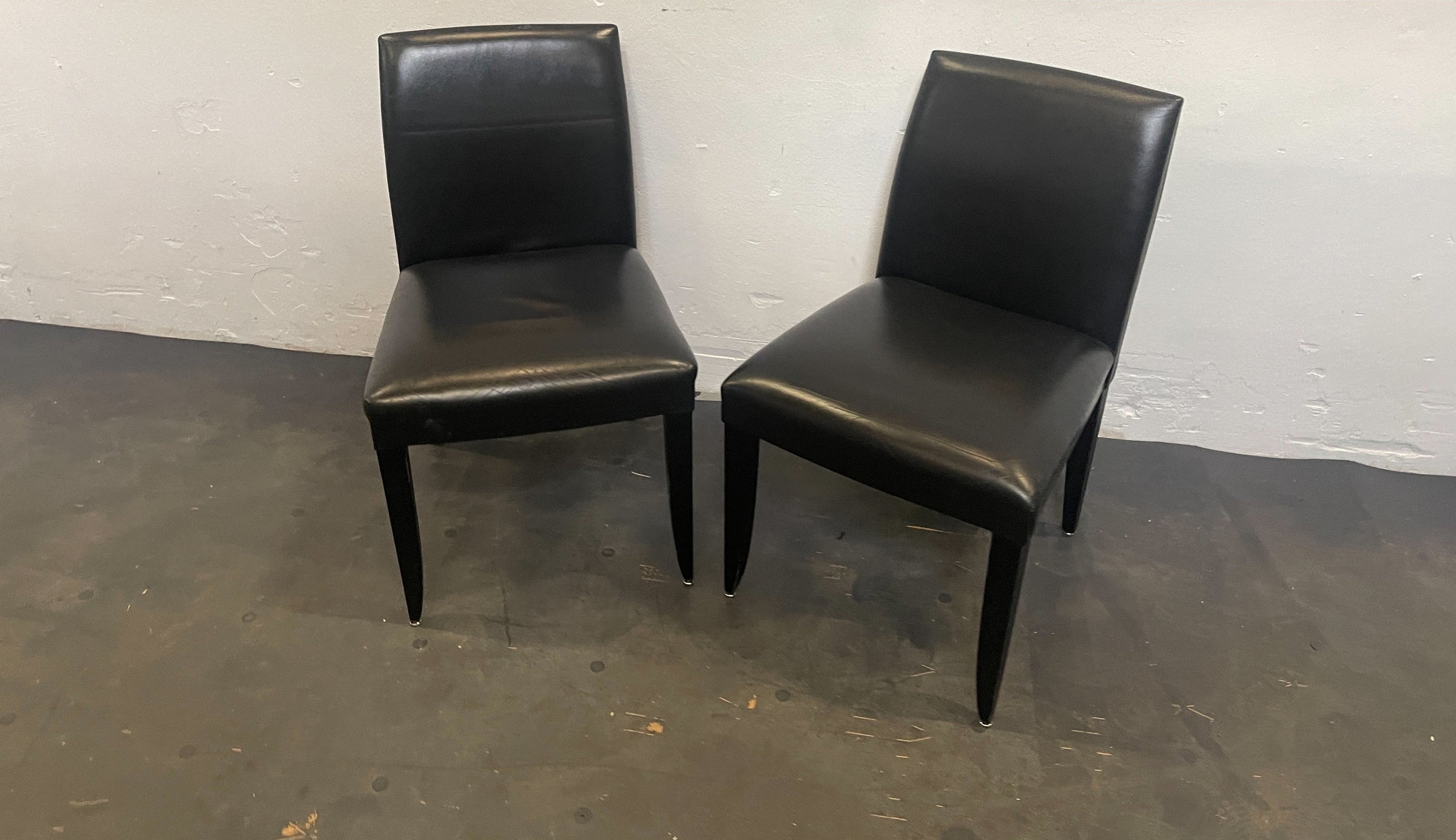 Andreu World Konferenzstuhl Lederstuhl ohne Armlehne